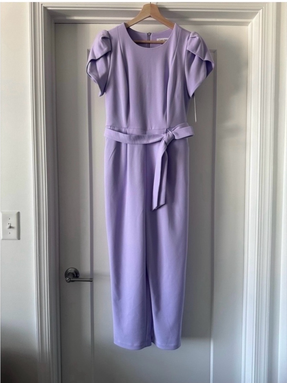 💜 NWT! Lavender CALVIN KLEIN Tulip Sleeve Jumpsuit - Size 6